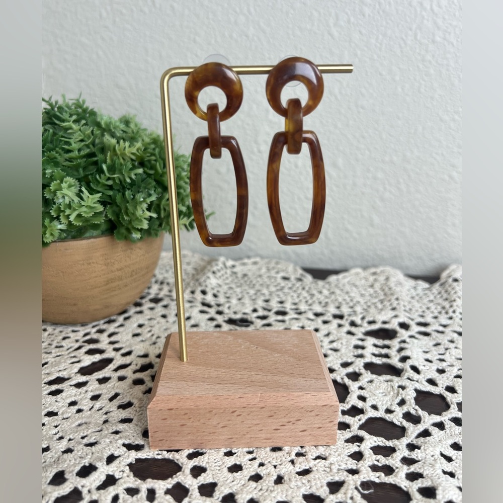 Minimalist caramel acrylic geometric earrings